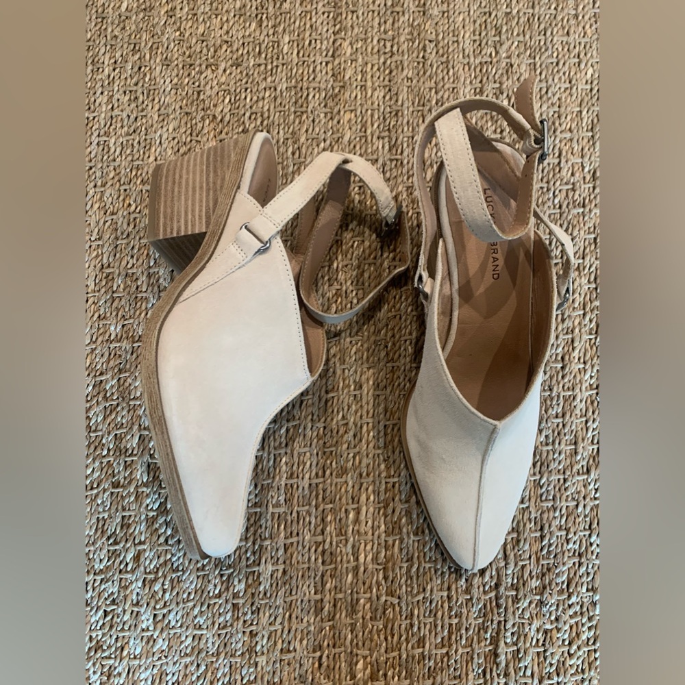 Lucky Brand size 9